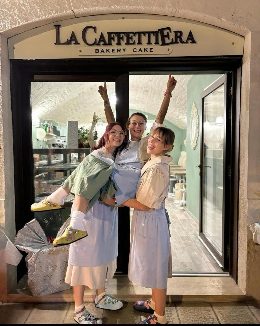 L'Angolo Di Gaudi, Alcoba Blanca Putignano Bagian luar foto